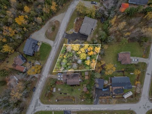 15 Constance Blvd, Wasaga Beach, ON, L9Z2Y5 | Card Image