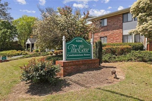 k2-4266 Roswell Rd Ne, Atlanta, GA, 30342-3738 | Card Image
