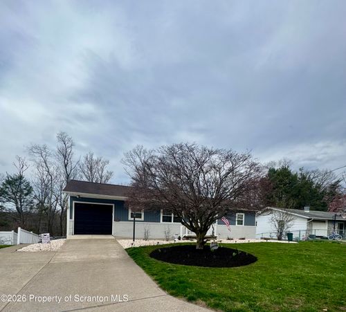 26 Hillcrest Dr, Dallas, PA, 18612-1206 | Card Image