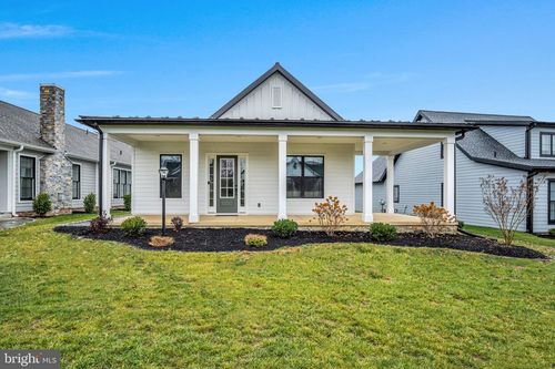 147 Davy Pass, BOILING SPRINGS, PA, 17007 | Card Image