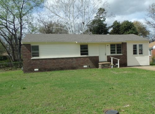 5057 Gill Rd, Memphis, TN, 38109-7247 | Card Image