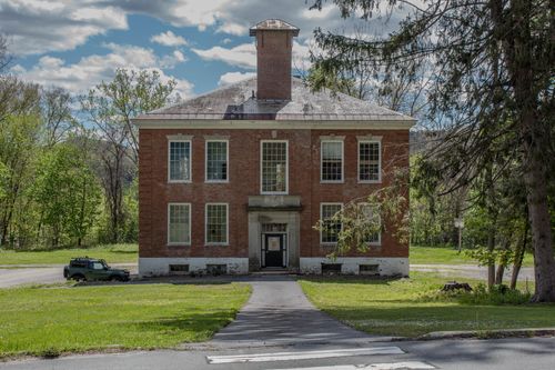 199 Summer St, Springfield, VT, 05156-2716 | Card Image