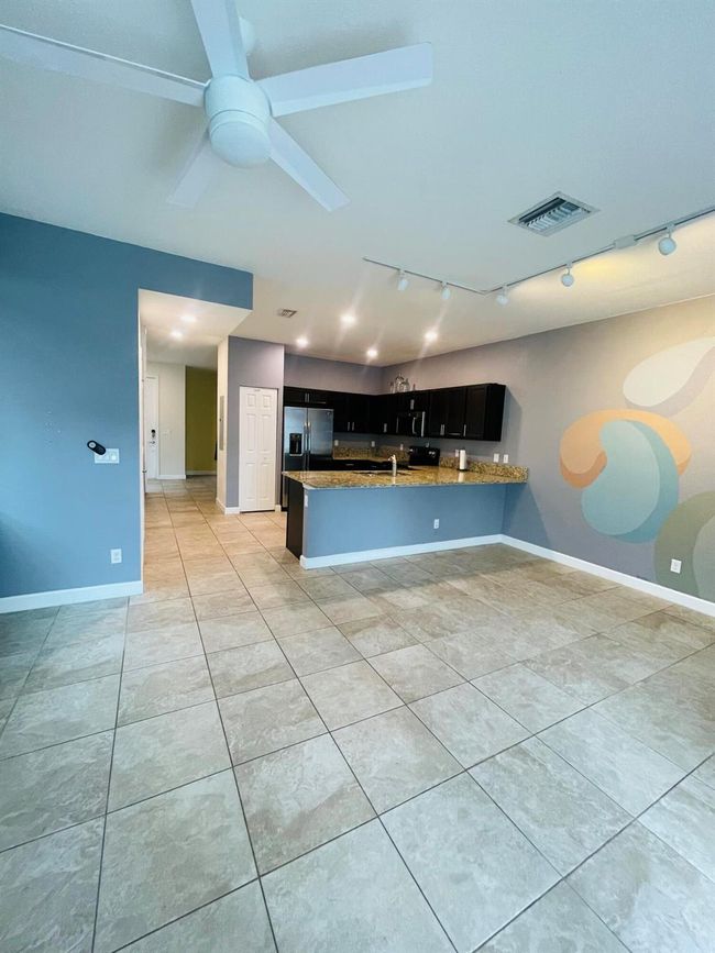 4333 Braxton Ave, Condo with 2 bedrooms, 3 bathrooms and null parking in West Palm Beach FL | Image 13
