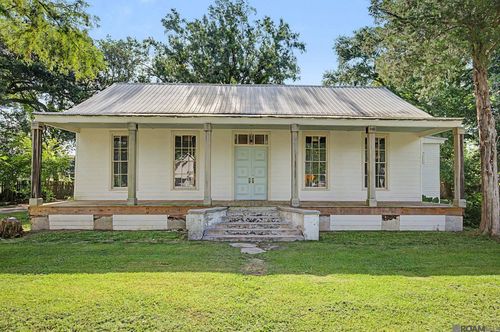 908 N Marchand Ave, Gonzales, LA, 70737-2726 | Card Image