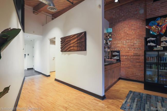 APT-29 - 200 River Place Dr, Condo with 2 bedrooms, 3 bathrooms and null parking in Detroit MI | Image 4