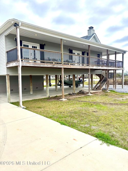 4003 Kyushu St, Bay Saint Louis, MS, 39520-7648 | Card Image