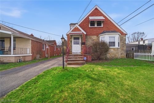 5918 Maplewood Rd, Mayfield Heights, OH, 44124-1635 | Card Image