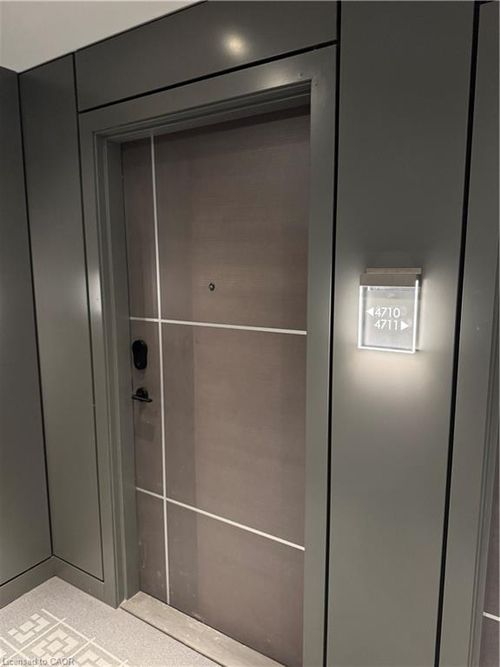 4710-100 Dalhousie St, Toronto, ON, M5B0C7 | Card Image