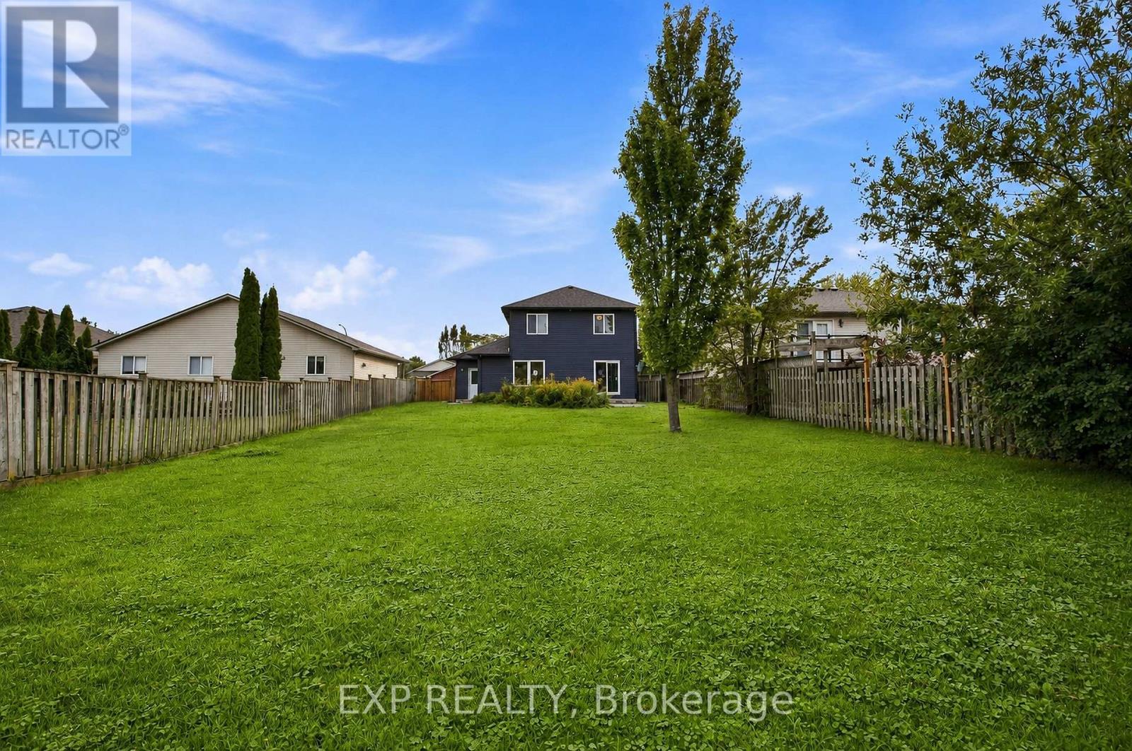 Residential in Haldimand (Nanticoke) 4