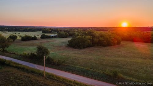 9 Westminster Avenue, Guthrie, OK, 73044 | Card Image