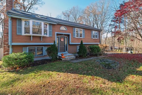 12 Hickory Rd, Millville, MA, 01529-1637 | Card Image
