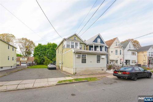 73 Division Ave, Garfield, NJ, 07026-3621 | Card Image