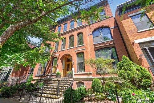 2w-820 W Webster Ave, Chicago, IL, 60614-3627 | Card Image