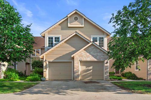 2975 River Birch Dr, Brookfield, WI, 53045-3491 | Card Image