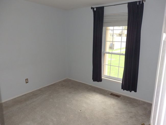 UNIT-2 - 140 Pine Tree Ridge Dr, Condo with 2 bedrooms, 3 bathrooms and null parking in Waterford MI | Image 19