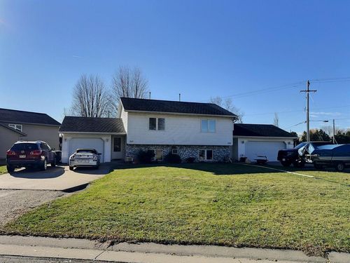 337 Wintergreen Drive, OMRO, WI, 54963 | Card Image