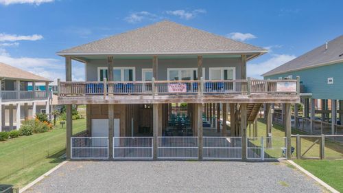 870 Kahla Dr, Crystal Beach, TX, 77650 | Card Image