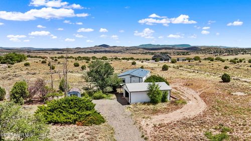 21305 N Juniper Ridge Rd, Paulden, AZ, 86334-4324 | Card Image