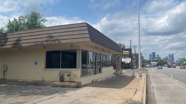 Toasty Badger Cafe next door. | Image 18