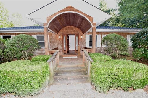 138 Spring Lake Rd, Six Mile, SC, 29682-9435 | Card Image