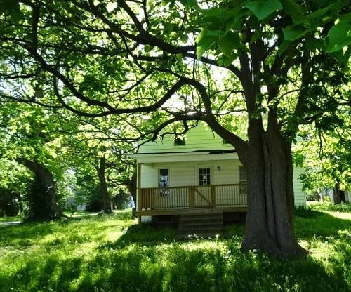 126 Locust St, Wellsville, KS, 66092-8520 | Card Image