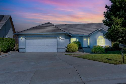 1052 Mockingbird Ln, Valley Springs, CA, 95252-8874 | Card Image