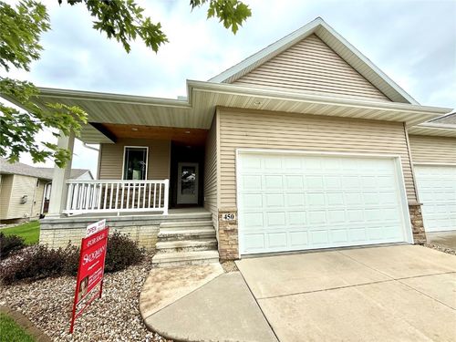 450 2nd St, Fairfax, IA, 52228-9618 | Card Image