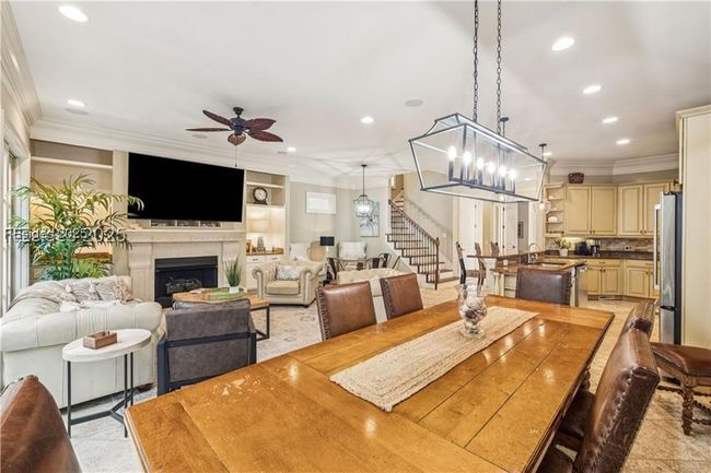 17 Corrine Lane features open dining and great roo | Image 19