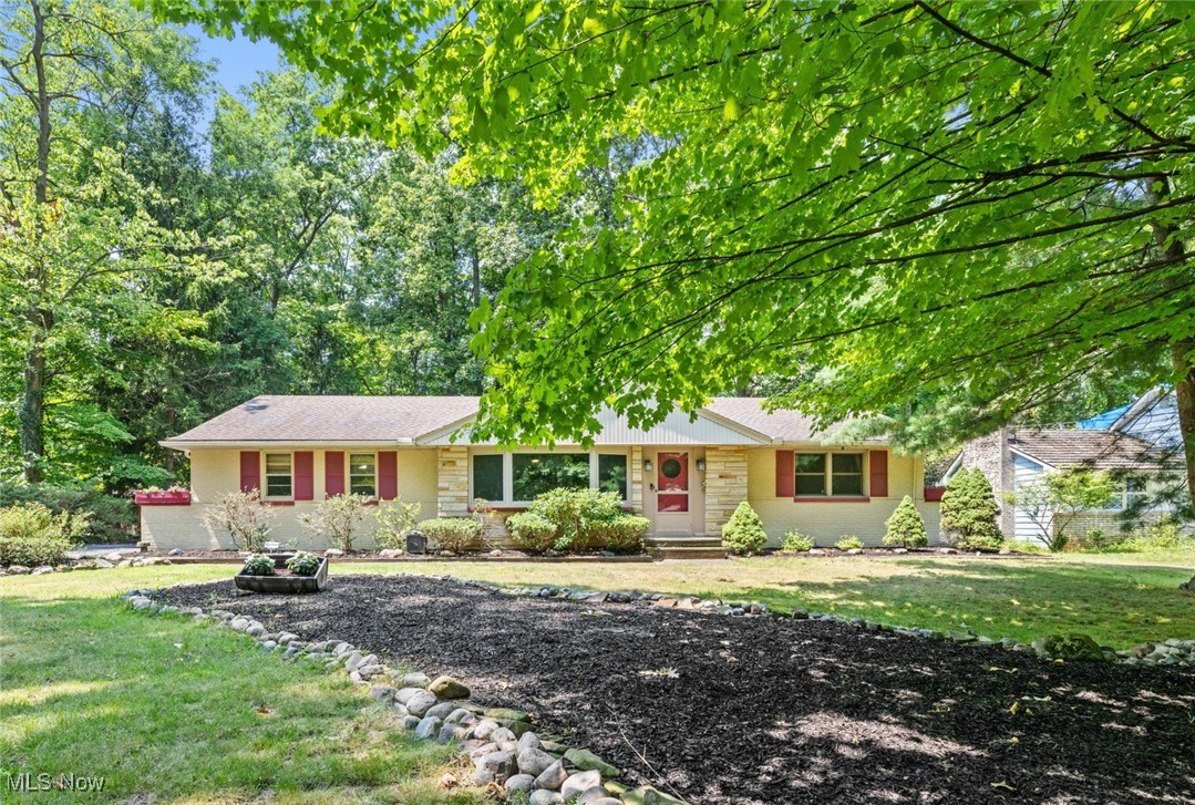 Woodlane Dr, Mayfield Village, OH 44143