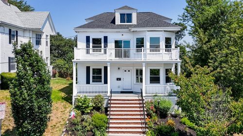 21 Crest Ave, Chelsea, MA, 02150-2154 | Card Image