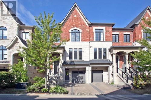 60 Duncombe Lane, Richmond Hill, ON, L4C0Z9 | Card Image