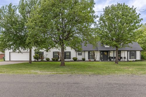 622 Lakewood Rd, Denison, TX, 75020-0749 | Card Image