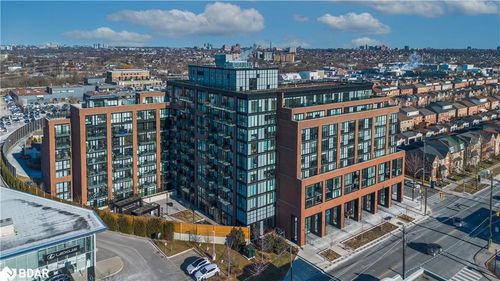 118-2300 St Clair Ave W, Toronto, ON, M6N0B3 | Card Image
