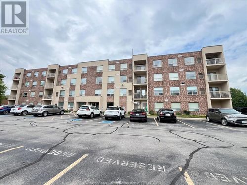 408-8275 Wyandotte St E, Windsor, ON, N8S1T5 | Card Image