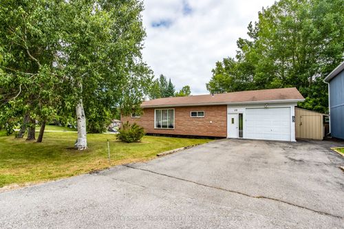 40 Lepage Dr, Penetanguishene, ON, L9M1R5 | Card Image
