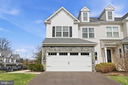 15 Spring Mill Rd, IVYLAND, PA, 18974-2855 | Card Image
