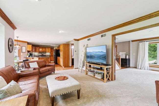 W151N10146 Windsong Circle, House other with 3 bedrooms, 2 bathrooms and null parking in GERMANTOWN WI | Image 9