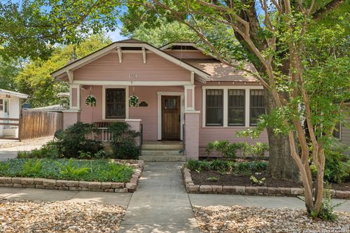 124 Corona Ave, Alamo Heights, TX, 78209-4523 | Card Image