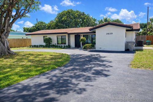 2620 Ne 19th St, Pompano Beach, FL, 33062-3019 | Card Image