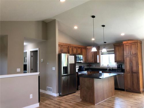 1009 188th St, Dresser, WI, 54009-4634 | Card Image