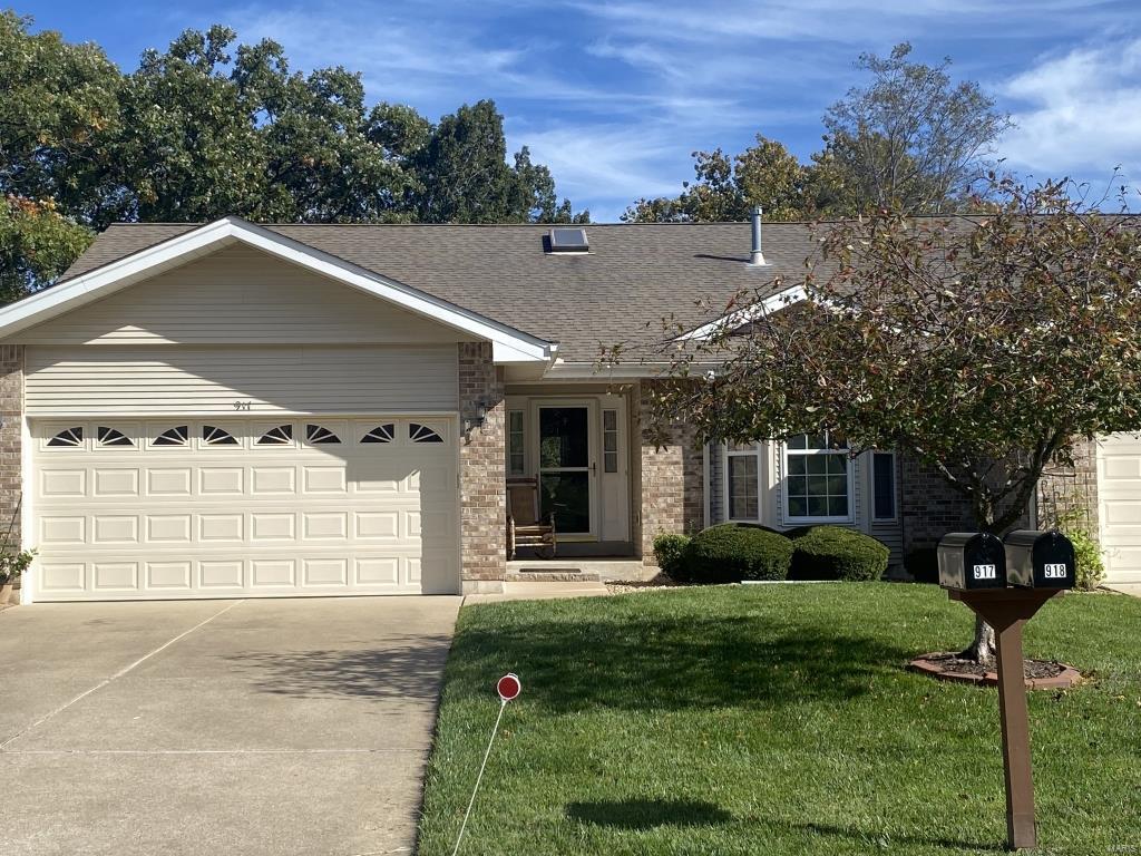 17 917 Palmer Court, For Sale in Lake St Louis Zoocasa