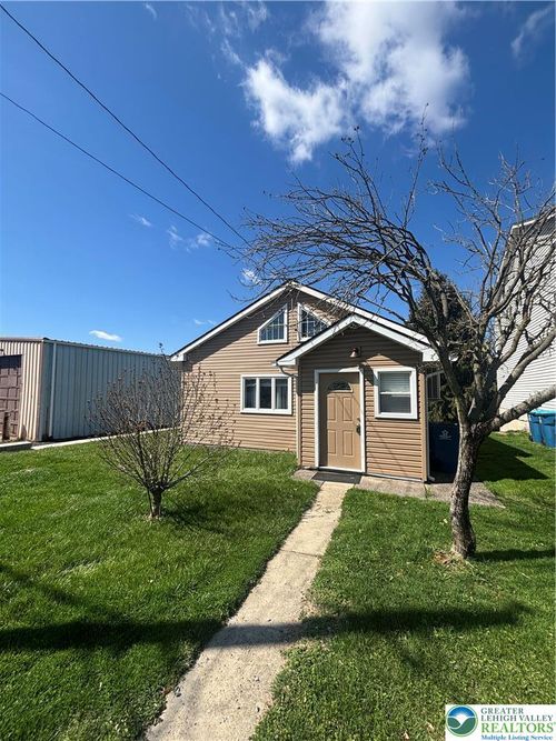 22 Newport Avenue, Northampton Boro, PA, 18067 | Card Image