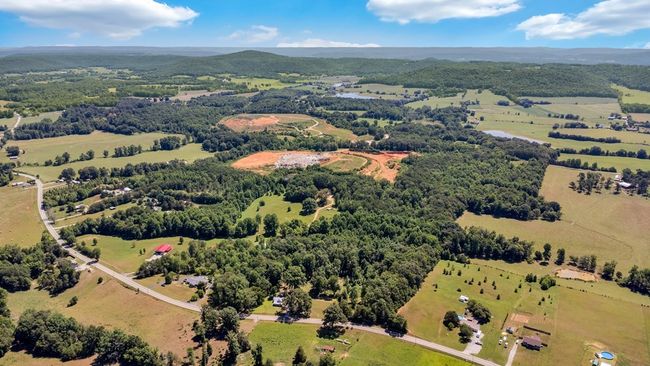 13593 Old Kentucky Rd, Home with 1 bedrooms, 1 bathrooms and 2 parking in Sparta TN | Image 27