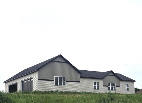 800 Karsten Dr, Horicon, WI, 53032-1270 | Card Image