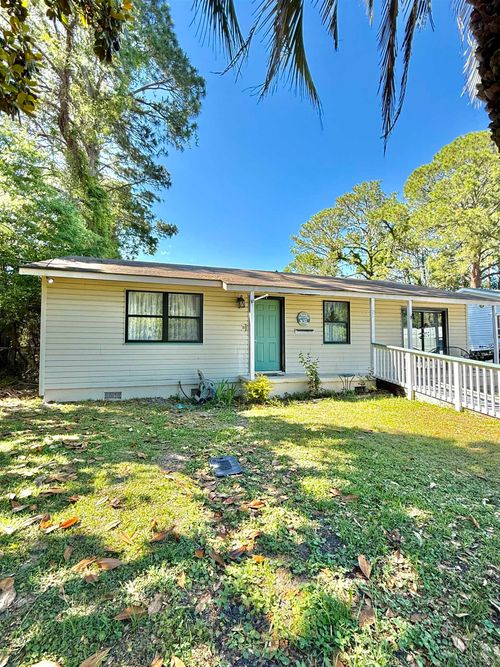 2521 Florida Ave, Carrabelle, FL, 32322-3501 | Card Image