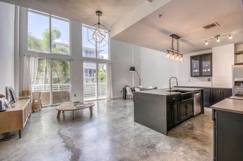 202-108 Lake Ave, Lake Worth Beach, FL, 33460-6911 | Card Image