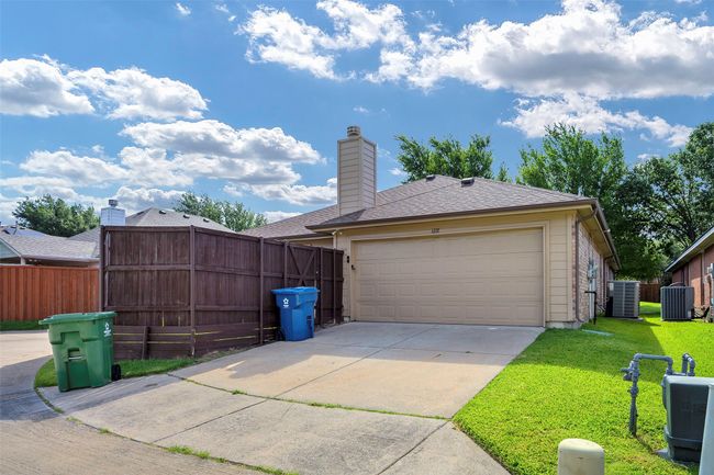 6101 Apache Dr, House other with 3 bedrooms, 2 bathrooms and null parking in The Colony TX | Image 20