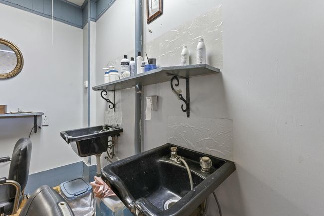 Hair Salon | Image 15