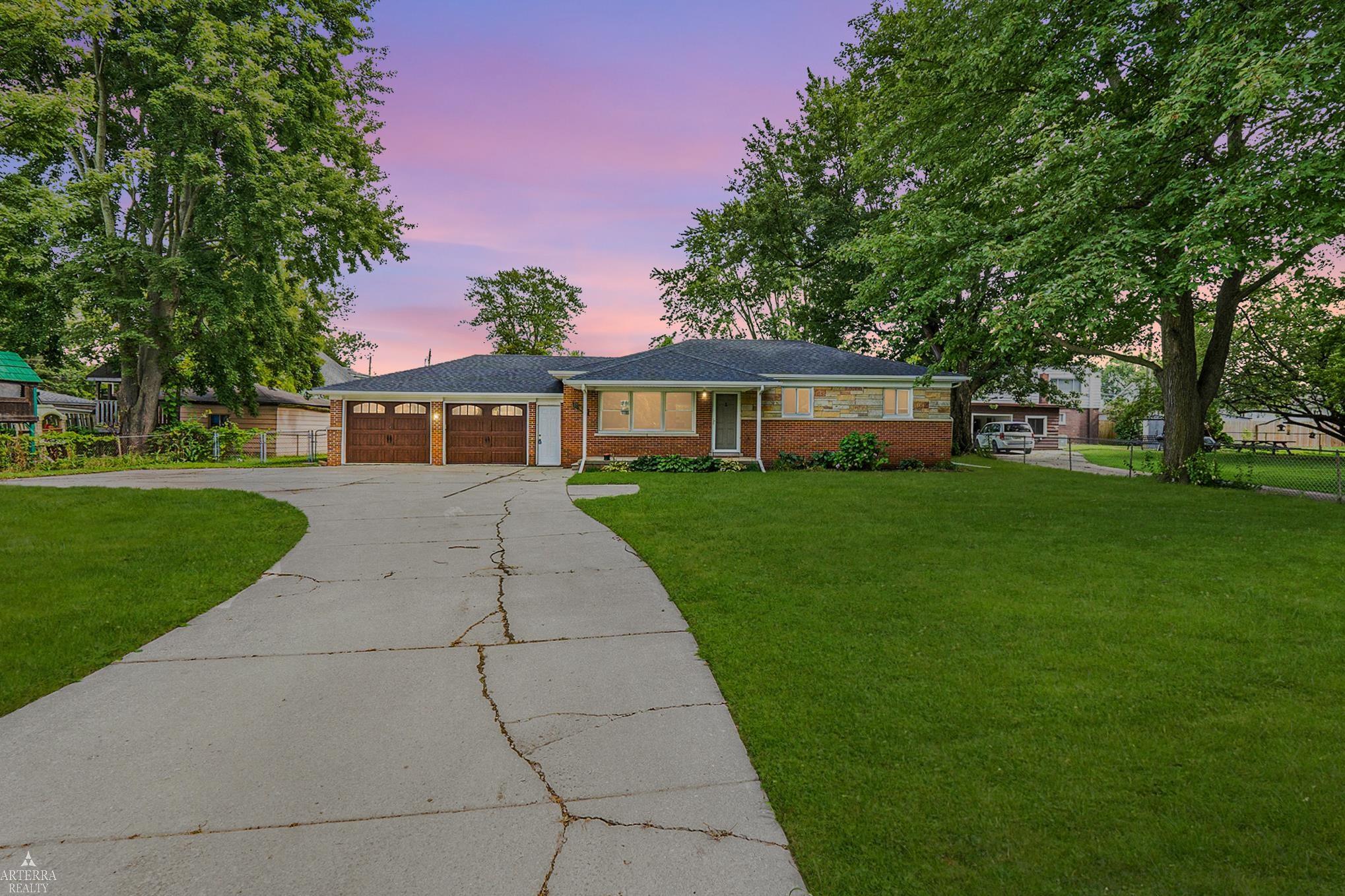 Jefferson Ave, Chesterfield, MI 48047 #1