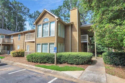 1408 Country Park Dr Se, Smyrna, GA, 30080-8228 | Card Image